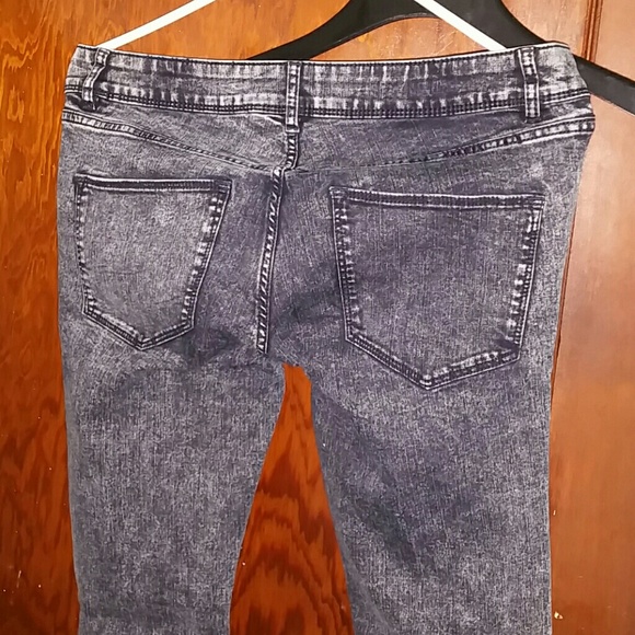 H&M Divided Jeans, Size 10 US - Picture 4 of 5
